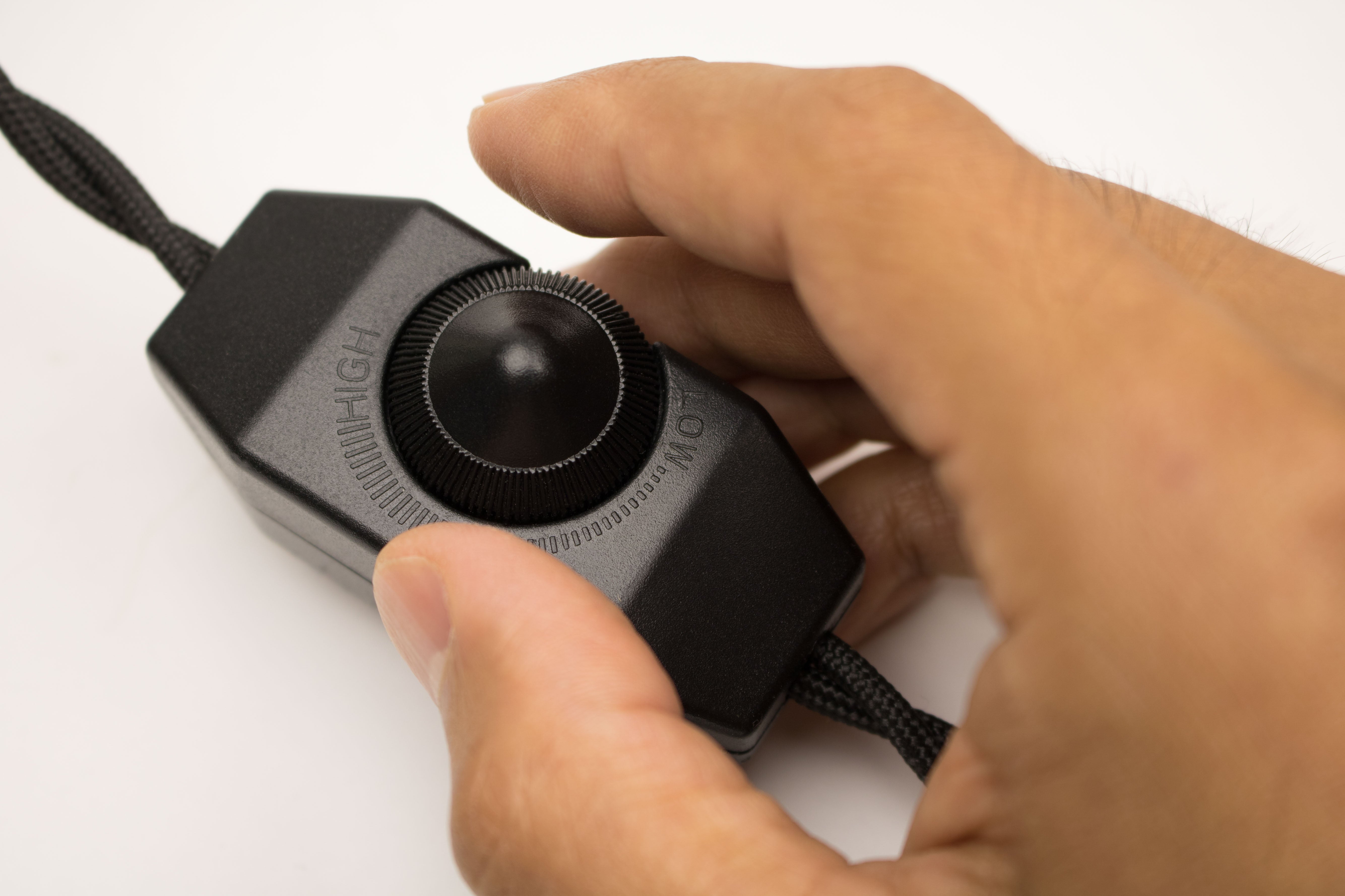 #LAMP Nr. 1 vierkant walnoot  - minimalistische dimbare tafellamp