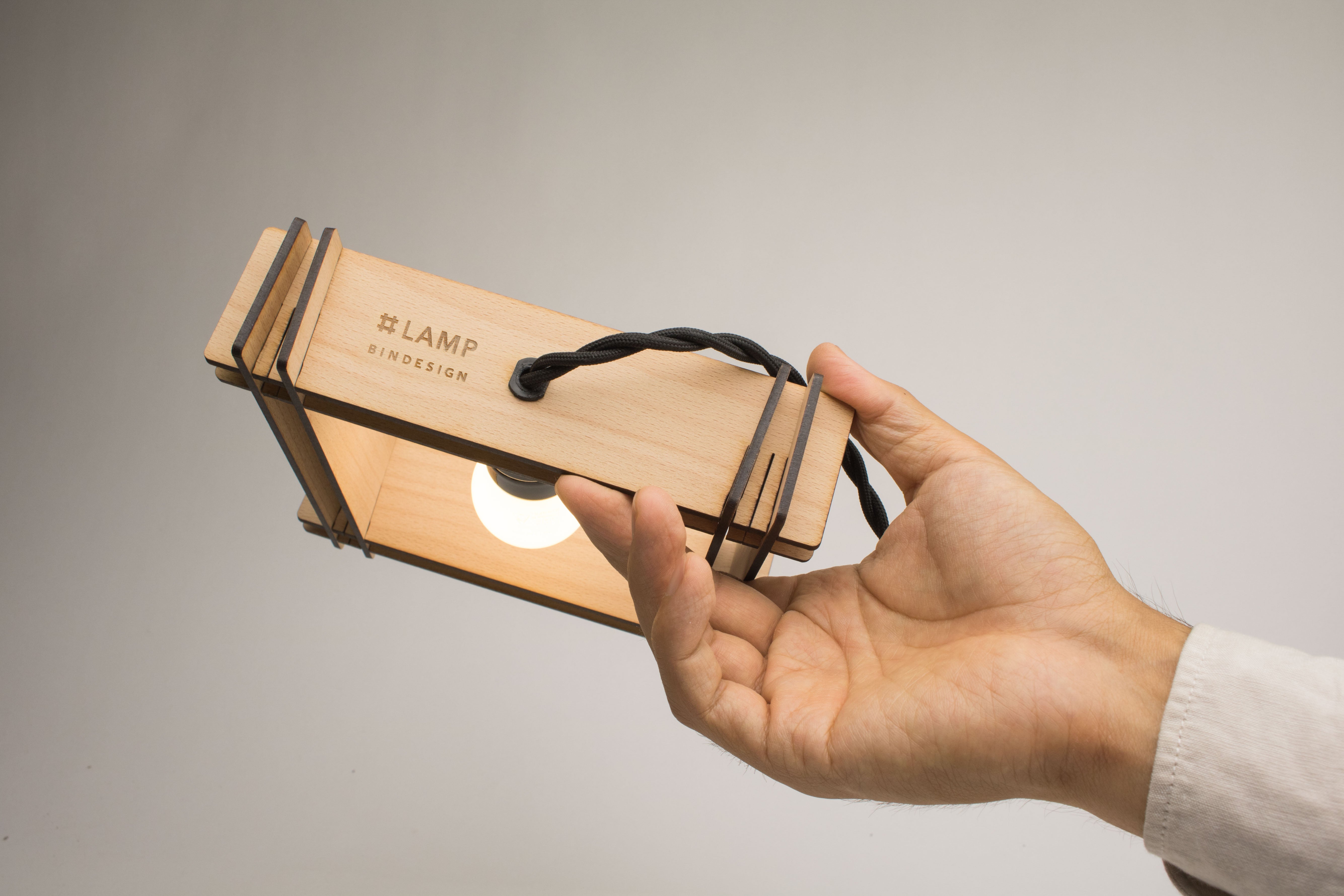 #LAMP Nr. 1 vierkant beuken - minimalistische dimbare tafellamp